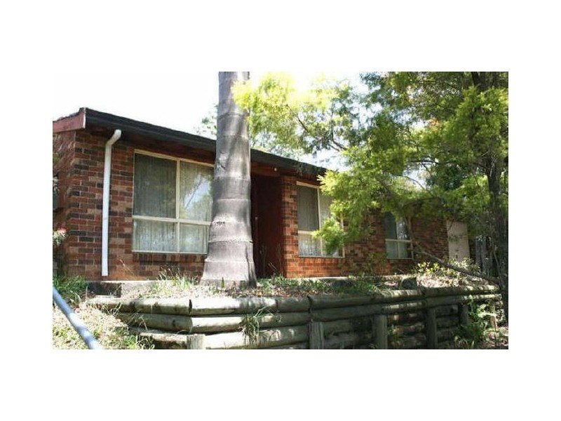 6 White Cedar Close, Green Point NSW 2251