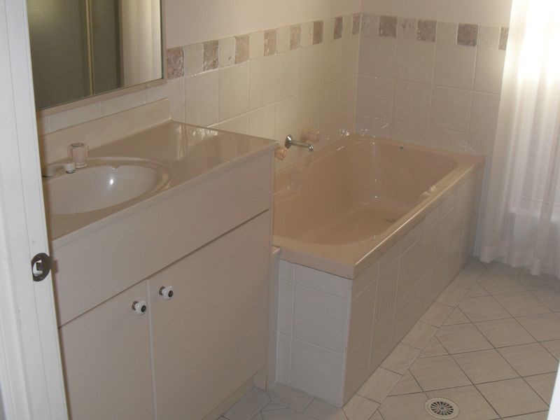 14 Quattroville Place, Green Point NSW 2251