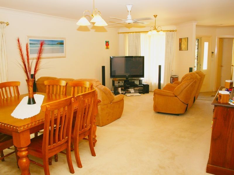 5 Nicholii Close, Springfield NSW 2250