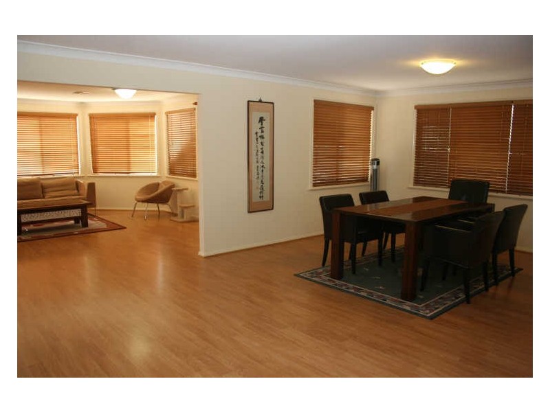 7 Victor Close, Green Point NSW 2251