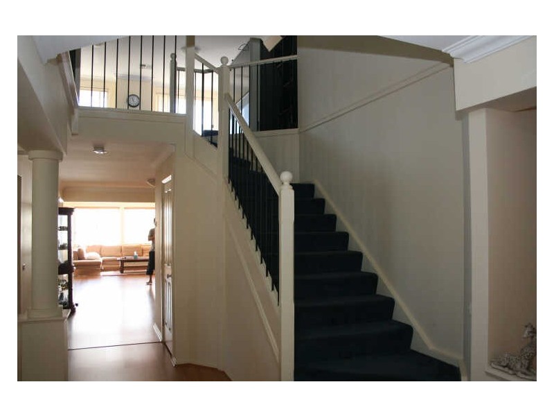 7 Victor Close, Green Point NSW 2251