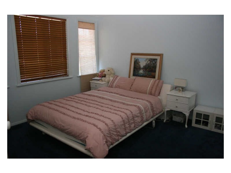 7 Victor Close, Green Point NSW 2251
