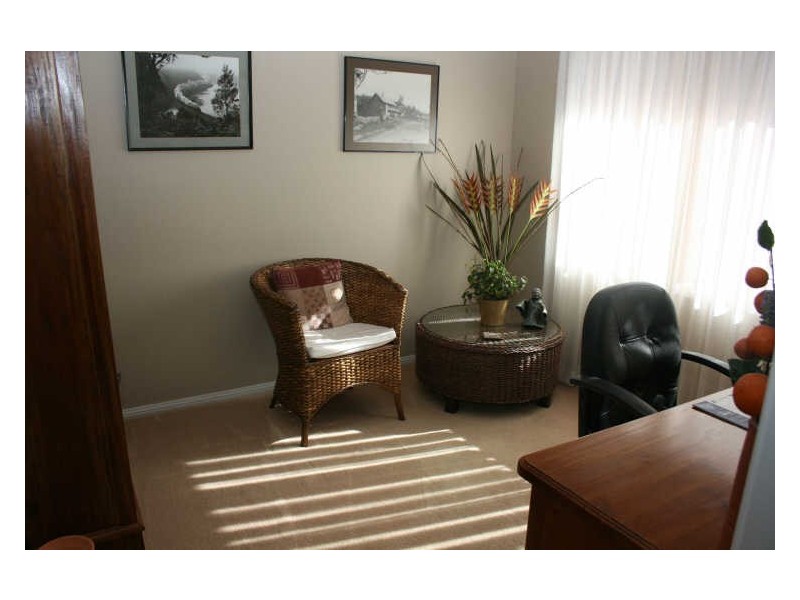 44 Bronzewing Drive, Erina NSW 2250