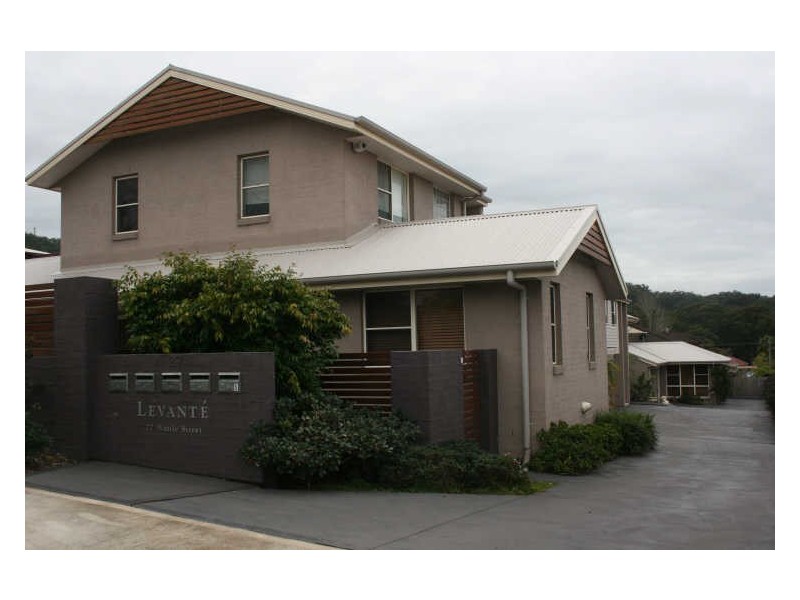 2/27 Wattle Street, East Gosford NSW 2250