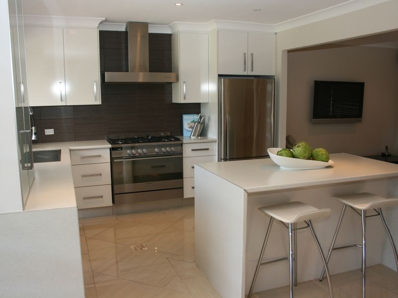 2 Kareel Close, Erina NSW 2250