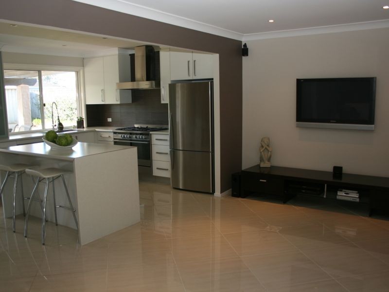 2 Kareel Close, Erina NSW 2250
