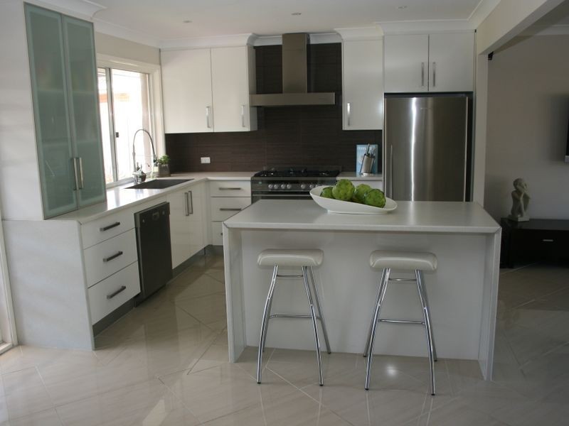 2 Kareel Close, Erina NSW 2250