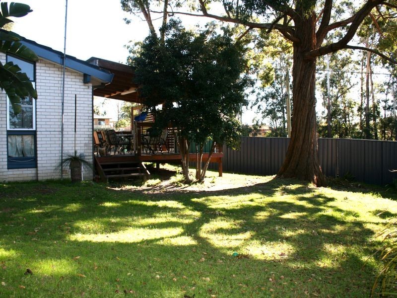 2 David Street, Green Point NSW 2251