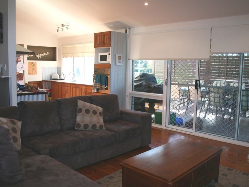 2 David Street, Green Point NSW 2251