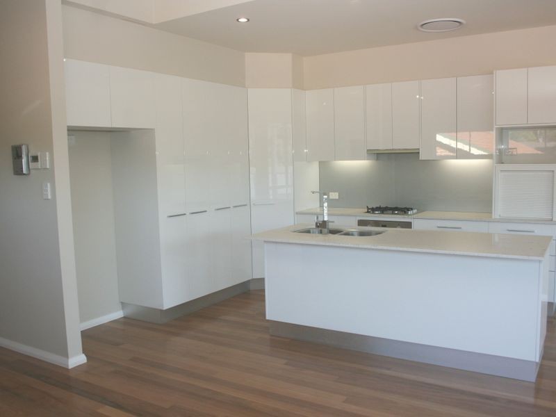 2A Jennie Cox Close, Erina NSW 2250