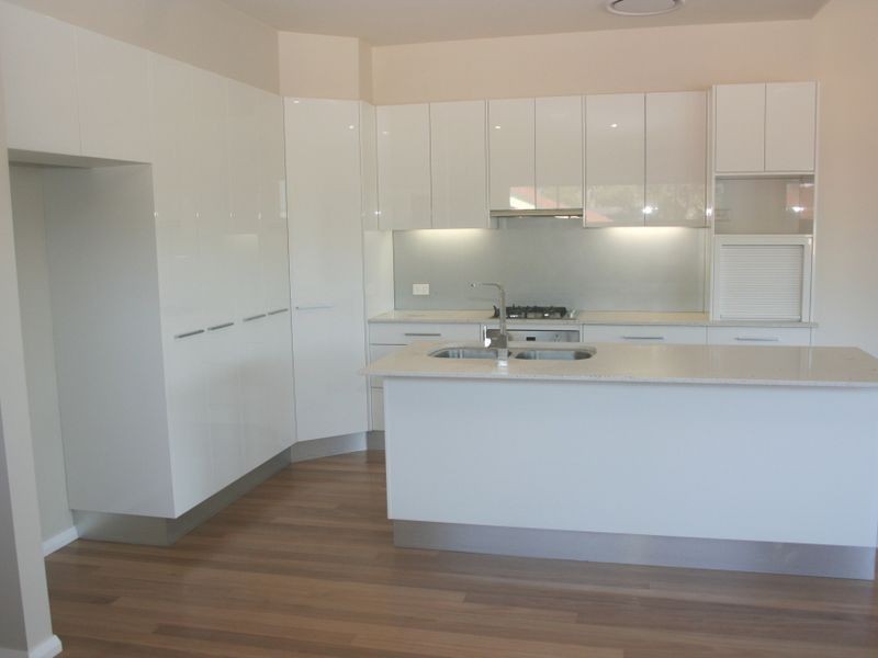 2A Jennie Cox Close, Erina NSW 2250