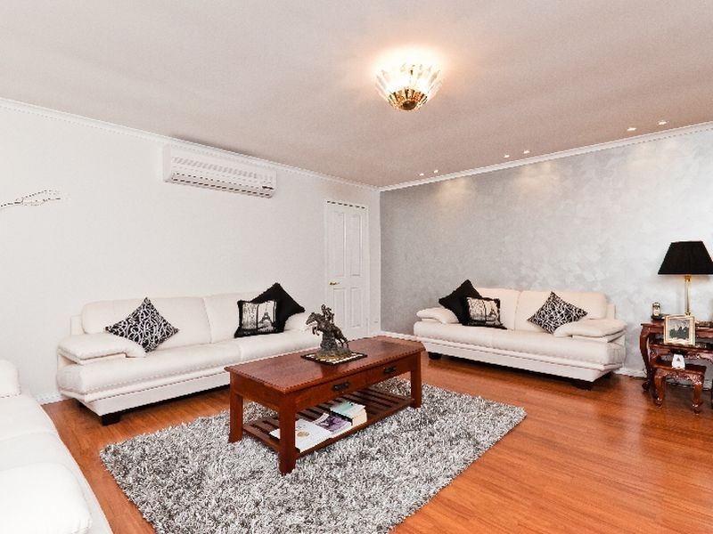 26 Jennie Cox Close, Erina NSW 2250