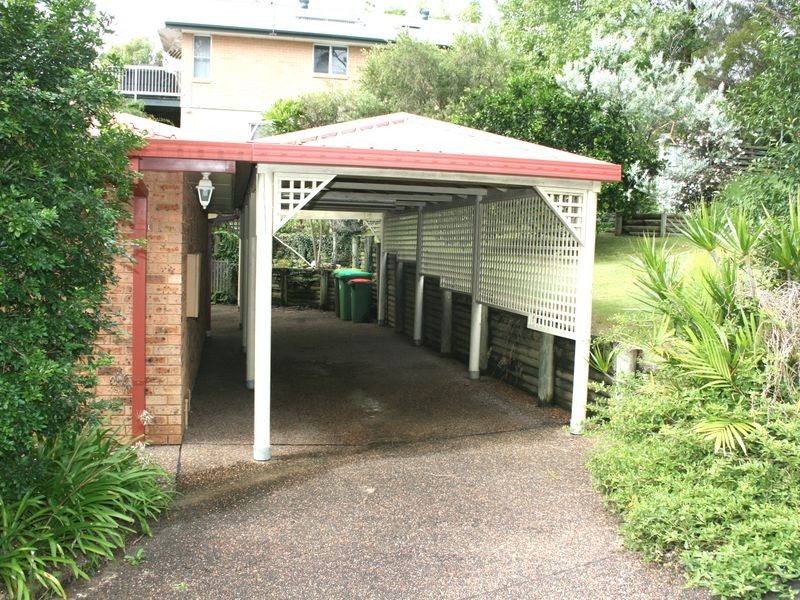34 Katherine Crescent, Green Point NSW 2251