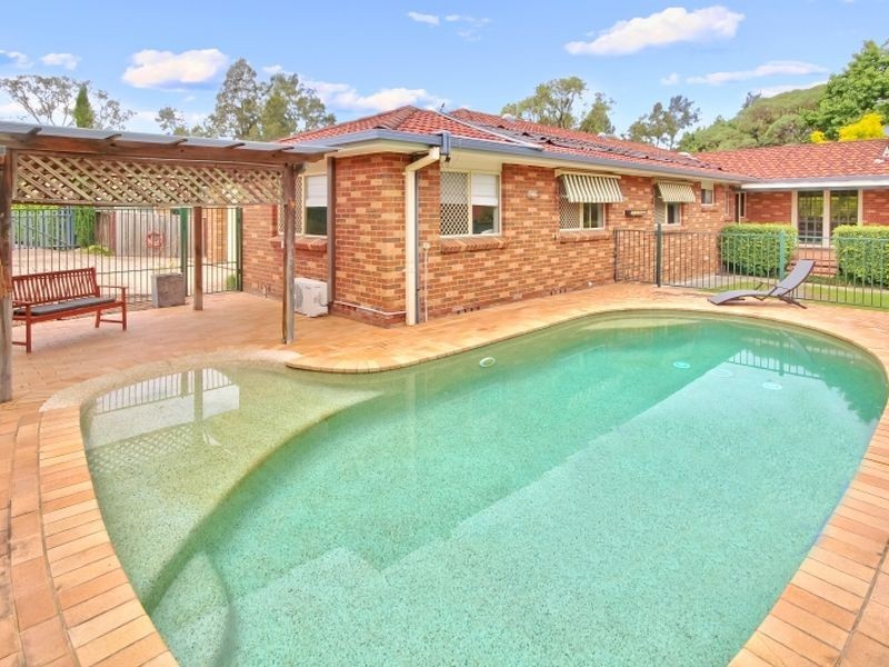 12 Highland Road, Green Point NSW 2251