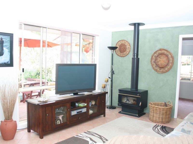 3 Merideth Place, Green Point NSW 2251