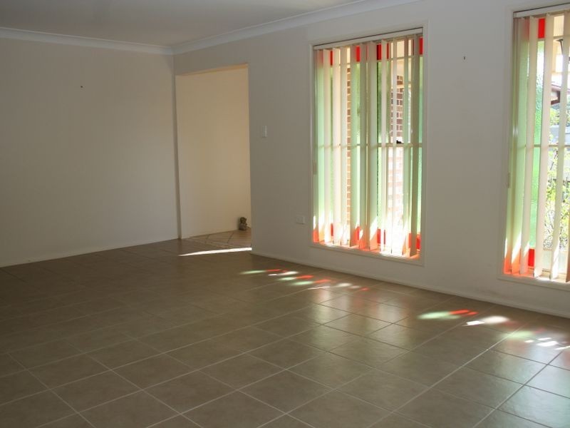 10 Victor Close, Green Point NSW 2251