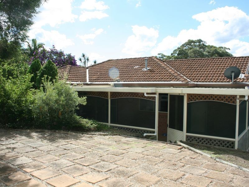 4 Merideth Place, Green Point NSW 2251