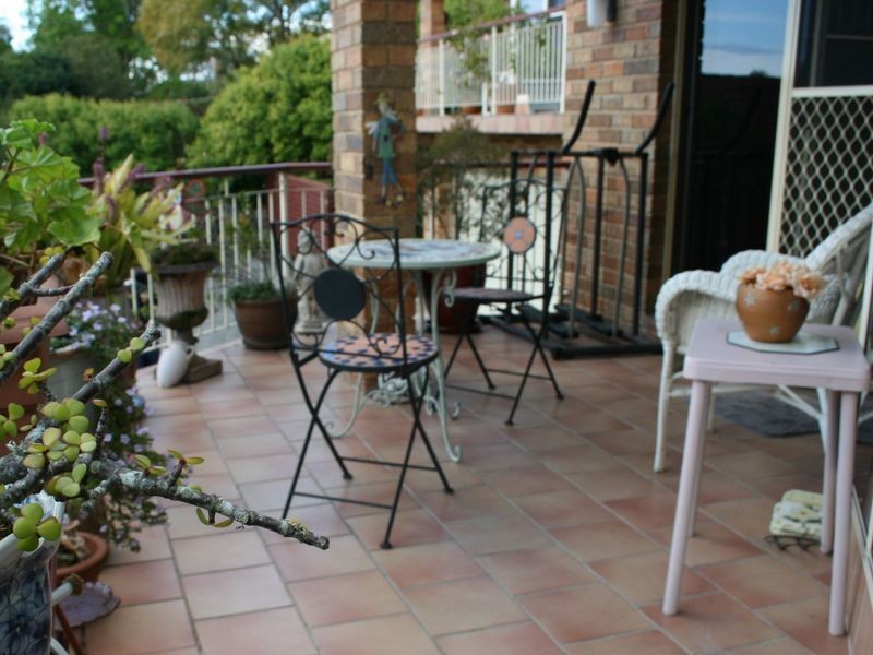 2/6 Dakara Avenue, Erina NSW 2250