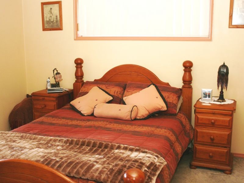 2/6 Dakara Avenue, Erina NSW 2250