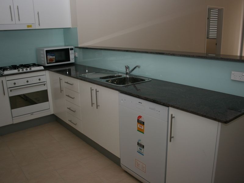 3/80 Mann Street, Gosford NSW 2250