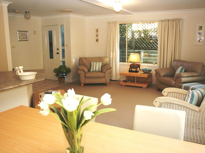 1/5 Jennie Cox Close, Erina NSW 2250