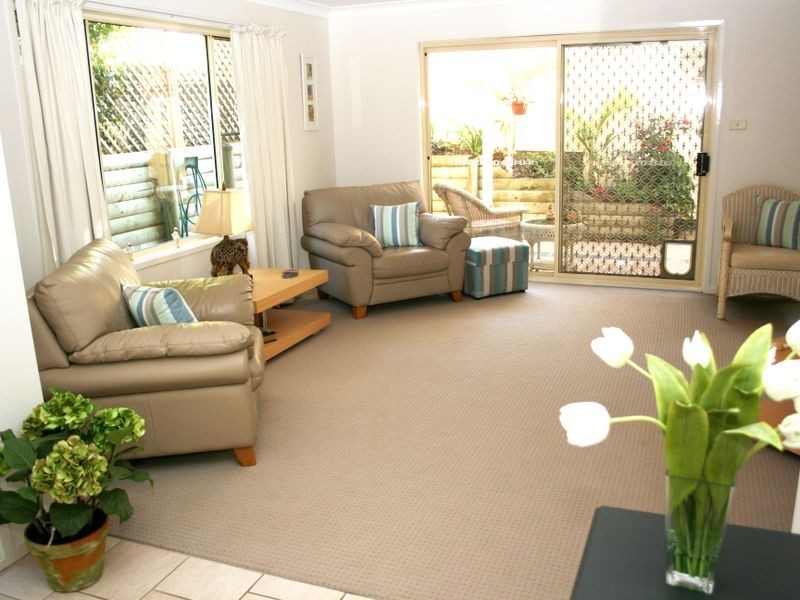 1/5 Jennie Cox Close, Erina NSW 2250