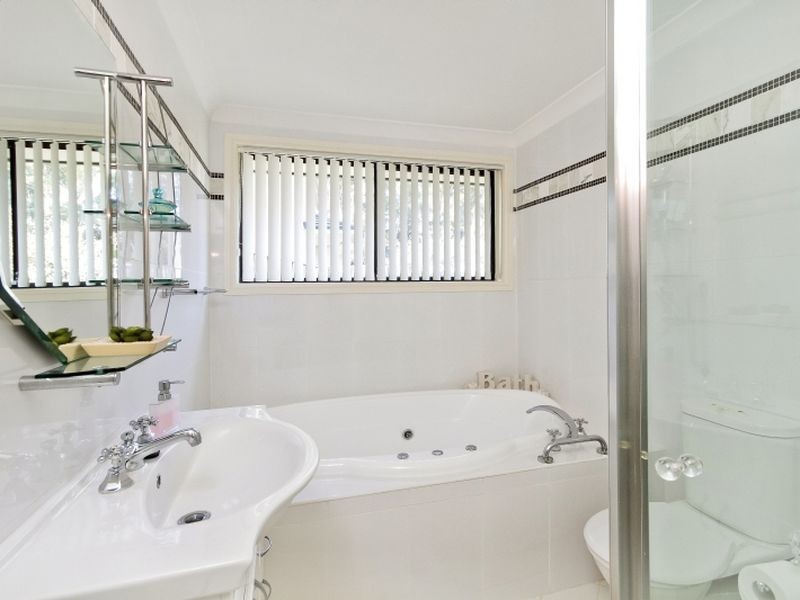 Erina NSW 2250