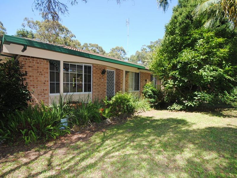 85 James Sea Drive, Green Point NSW 2251