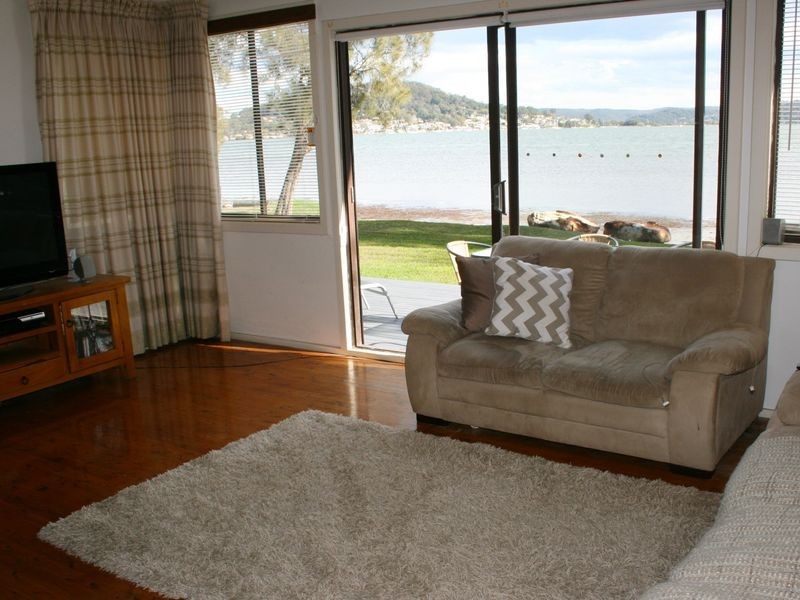 319C Avoca Drive, Green Point NSW 2251