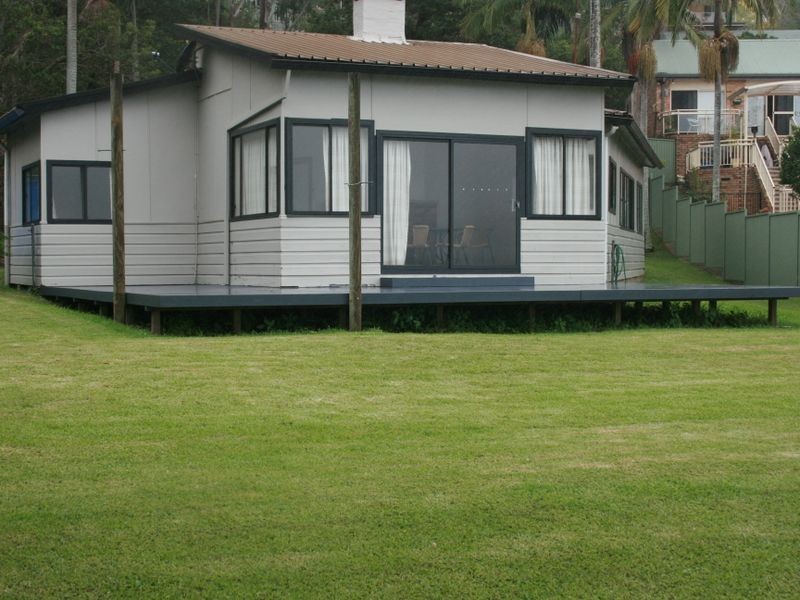 319C Avoca Drive, Green Point NSW 2251