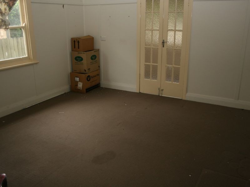 16 Henry Parry Drive, East Gosford NSW 2250