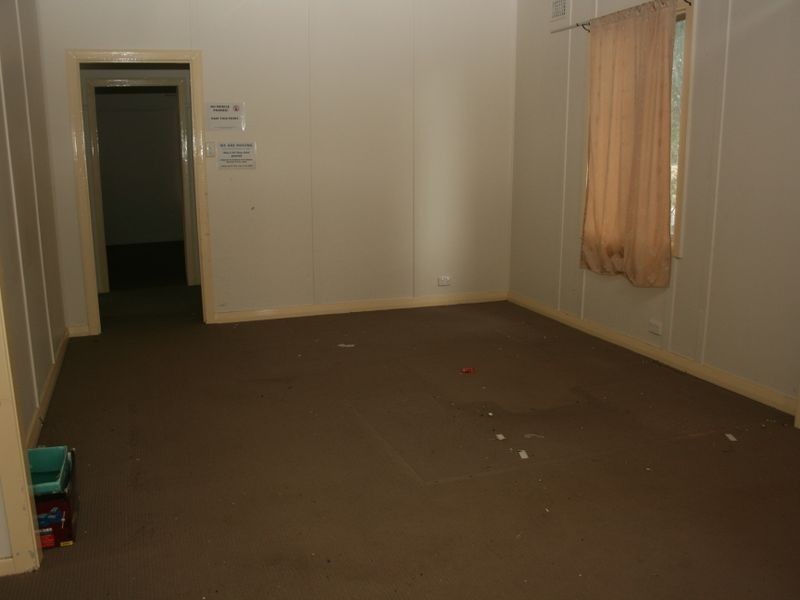 16 Henry Parry Drive, East Gosford NSW 2250