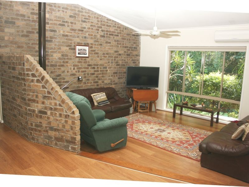 89 James Sea Drive, Green Point NSW 2251