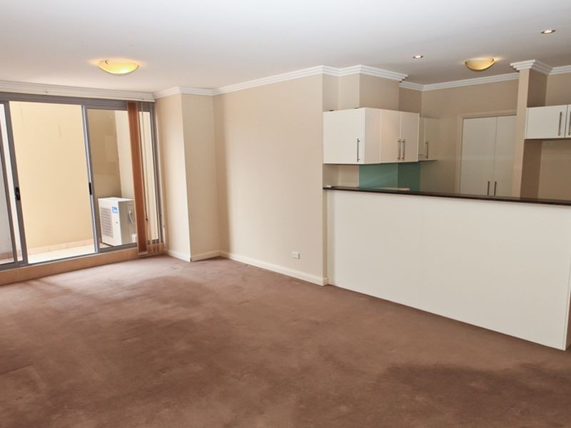 7/12 Baker Street, Gosford NSW 2250