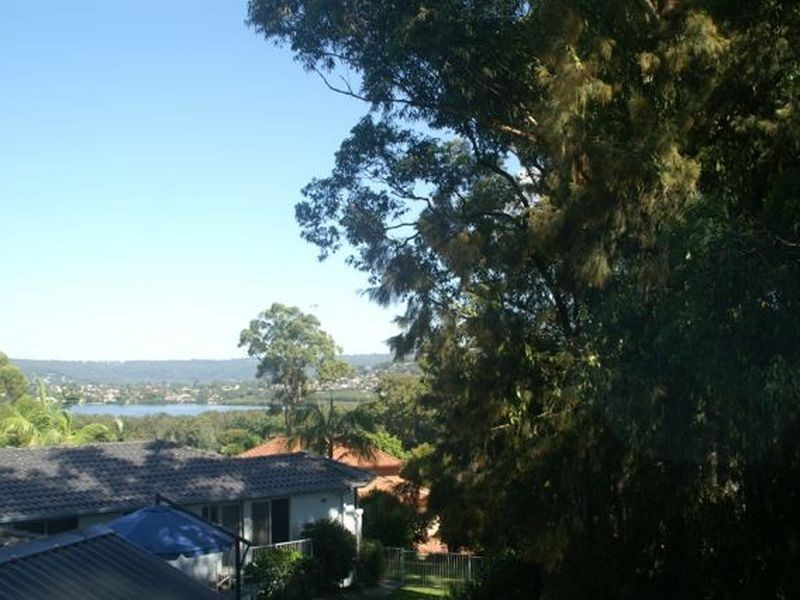 3 Newman Close, Green Point NSW 2251