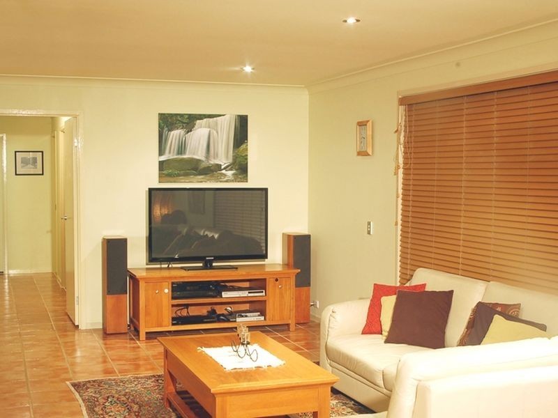 13 Kareel Close, Erina NSW 2250