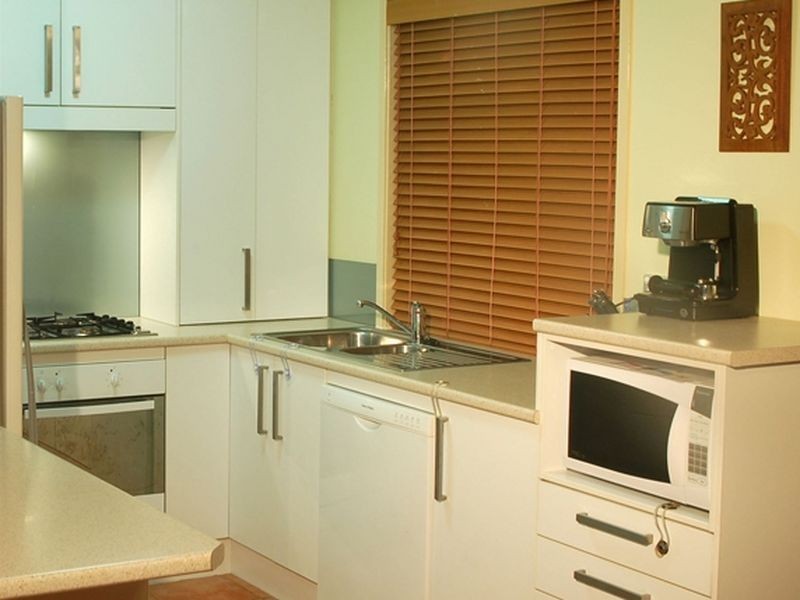 13 Kareel Close, Erina NSW 2250