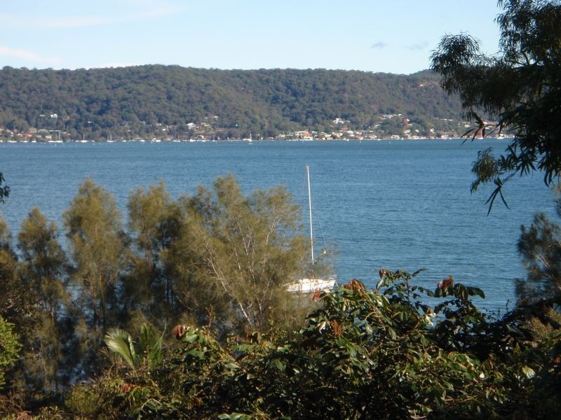 1/317 Avoca Drive, Green Point NSW 2251