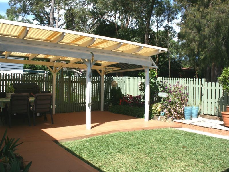 17 Second Avenue Broadlands Estate, Green Point NSW 2251