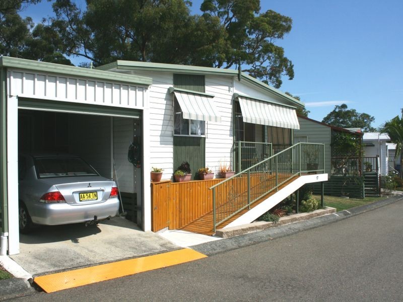 17 Second Avenue Broadlands Estate, Green Point NSW 2251