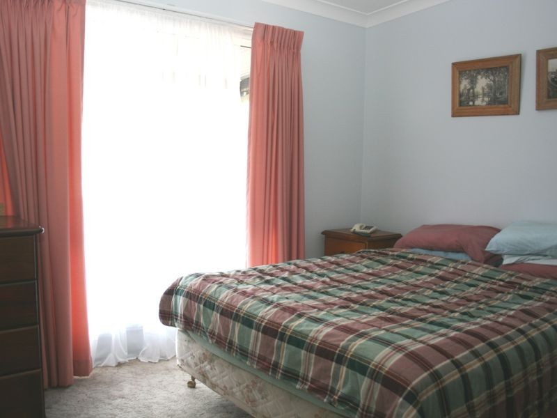 13 Seventh Avenue Broadlands Estate, Green Point NSW 2251