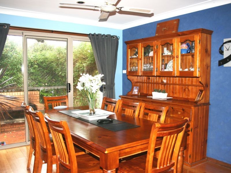 2/11 Christle Street, Green Point NSW 2251