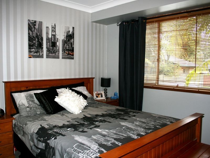 2/11 Christle Street, Green Point NSW 2251