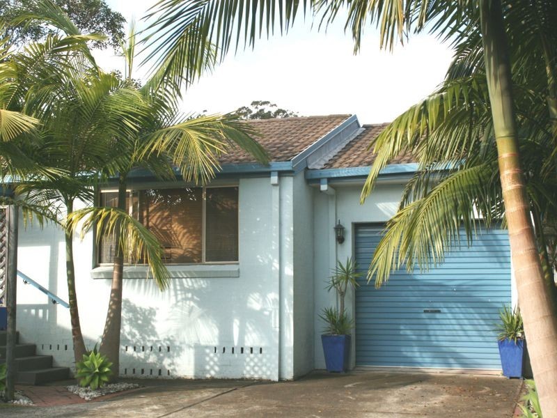 2/11 Christle Street, Green Point NSW 2251