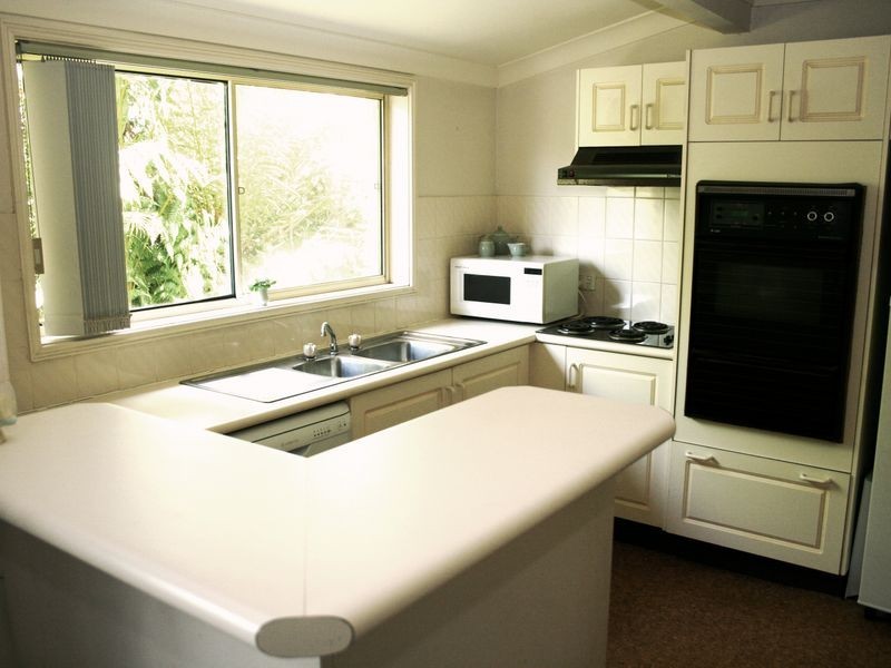 1/16 Christle Street, Green Point NSW 2251