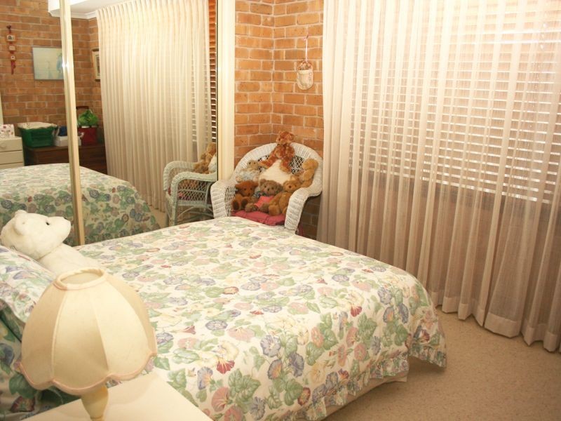 123 James Sea Drive, Green Point NSW 2251