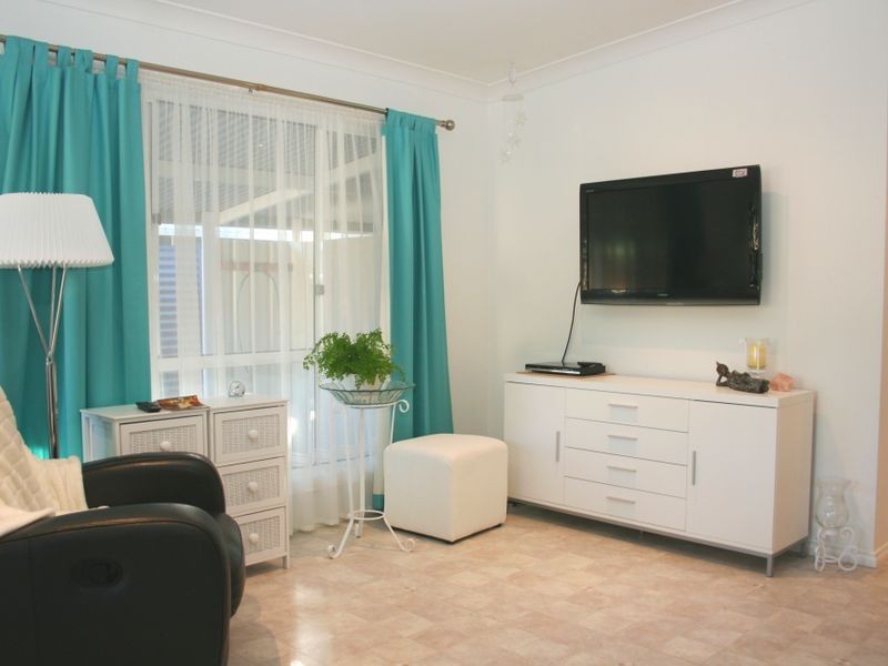 52 Second Avenue Broadlands Estate, Green Point NSW 2251