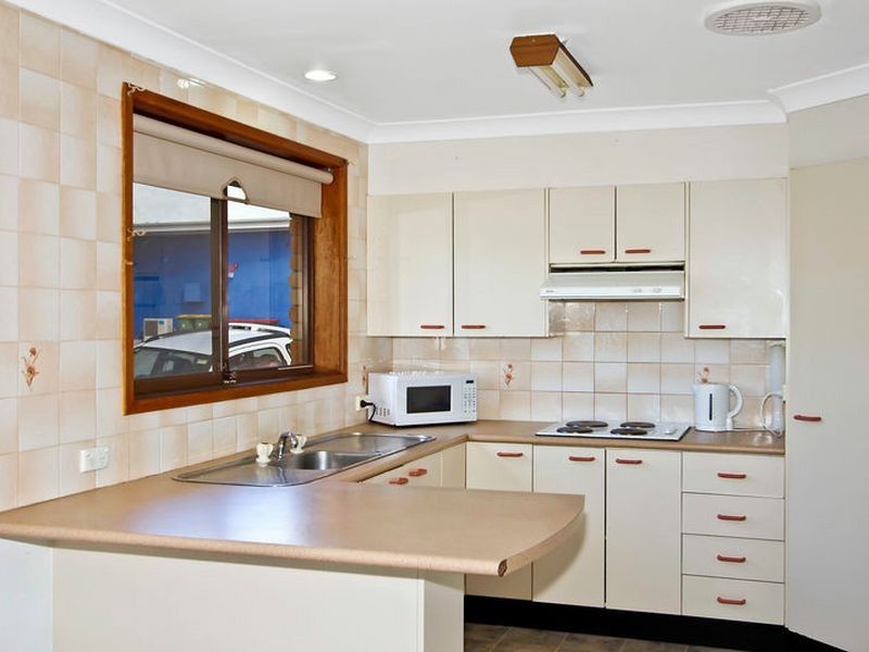 8 Cross Street, Toukley NSW 2263