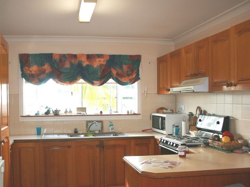 15 Second Avenue Broadlands Estate, Green Point NSW 2251