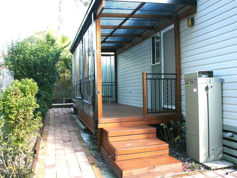 27 Second Avenue Broadlands Estate, Green Point NSW 2251